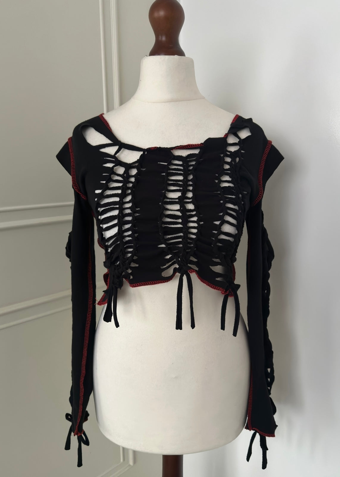 Spider Web crop long sleeve